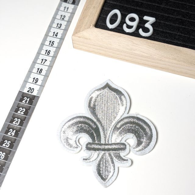 Patch 093 - Silver Fleur-de-Lis  10x9cm - Iron On