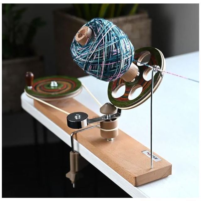 Signature Mega Ball Winder by Knit Pro