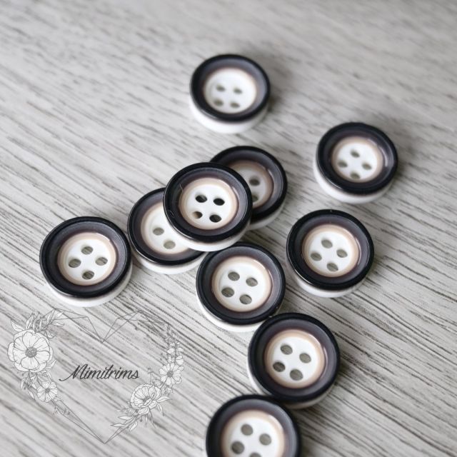 12 mm Resin Button - Black and Taupe Circles - 4 Hole (1 pcs)