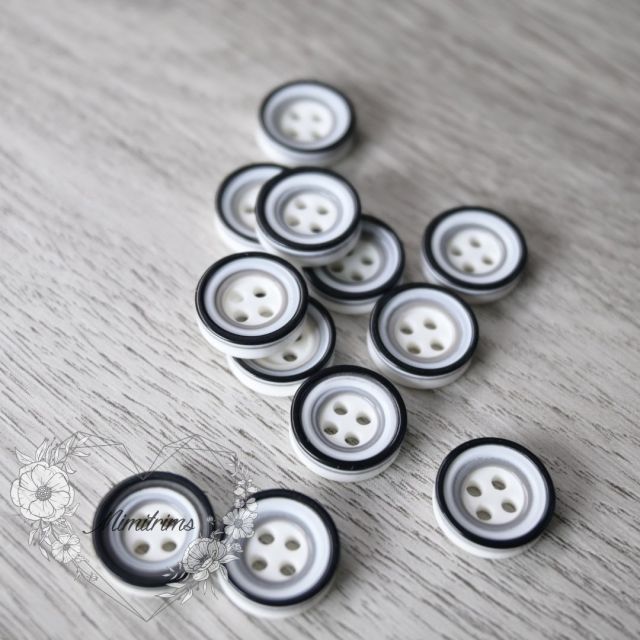 12 mm Resin Button - Black and Grey Circles - 4 Hole (1 pcs)