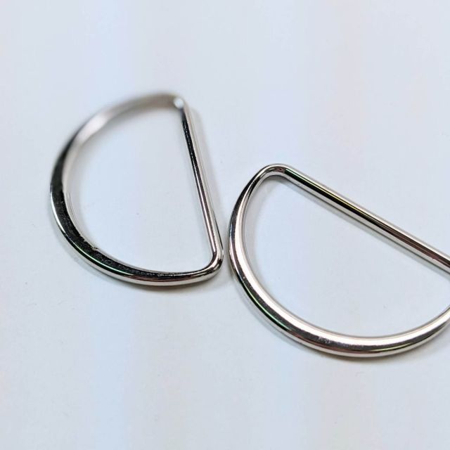 D-ring with flat edge - 40mm - Silver/nickel pack of 2