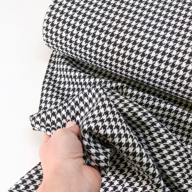 Houndstooth Jacquard Woven - approx 5mm (medium)