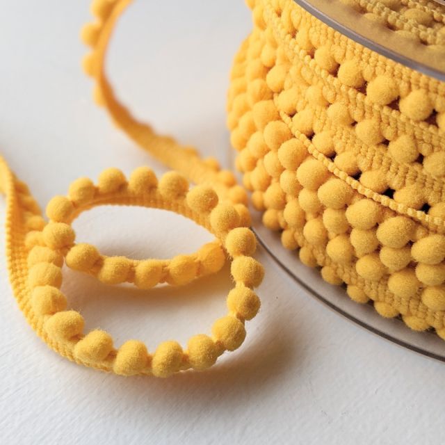 Yellow (col. 583) - Mini Pom Pom Trim - 6mm