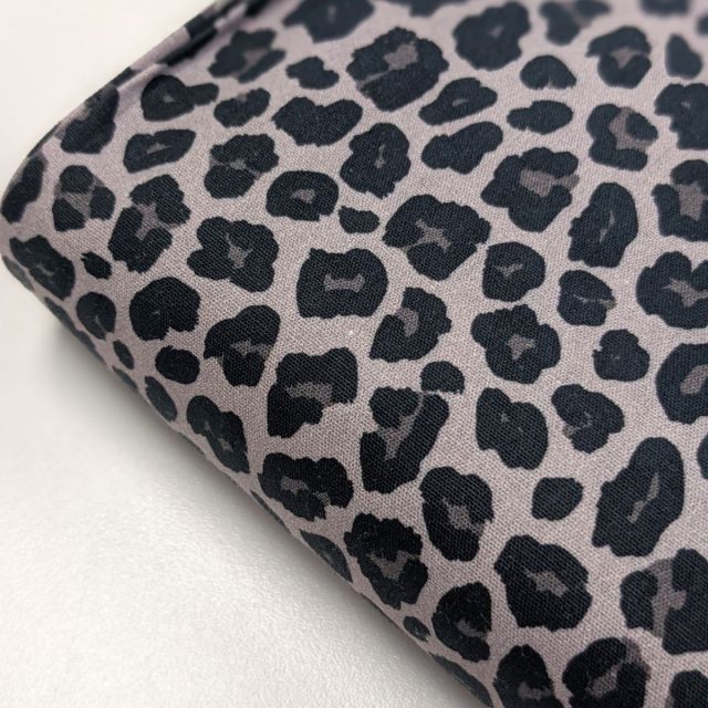 Cotton Poplin - Leopard - Grey