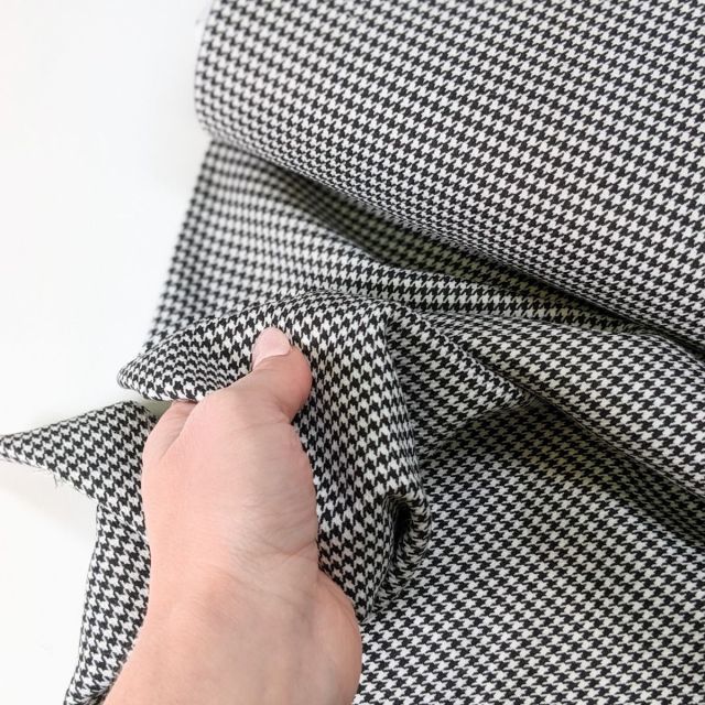 Houndstooth Jacquard Woven - approx 3mm (small)