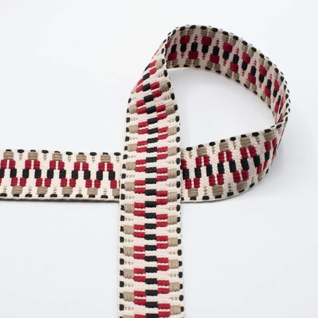 Zigzag Multi Color Webbing   - 40mm Strapping - Off White / Red col.103