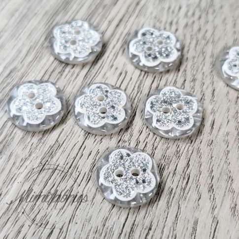 15 mm Resin Button - silver glitter flower - 2 holes - 1pcs
