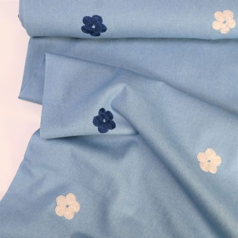 BOLT END - 165 CM - Flower Embroidered Chambray - Light Blue